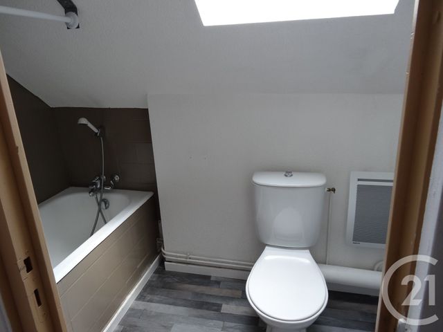 Appartement F3 &agrave; louer - 3 pi&egrave;ces - 46 m2 - Gueret - 23 - LIMOUSIN