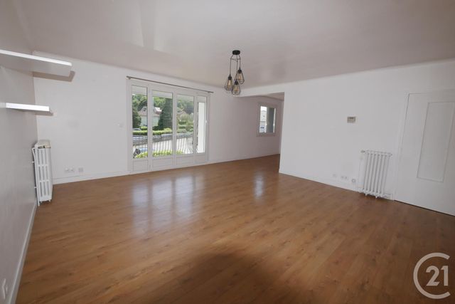 Maison &agrave; louer - 4 pi&egrave;ces - 97 m2 - Gueret - 23 - LIMOUSIN