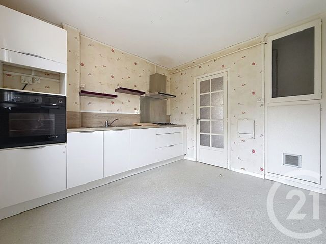 Appartement &agrave; vendre - 4 pi&egrave;ces - 77,29 m2 - Gueret - 23 - LIMOUSIN