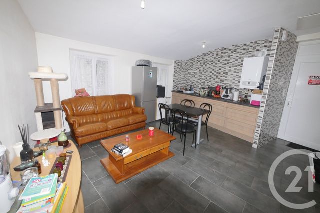 Appartement F2 &agrave; louer - 2 pi&egrave;ces - 41,35 m2 - Gueret - 23 - LIMOUSIN