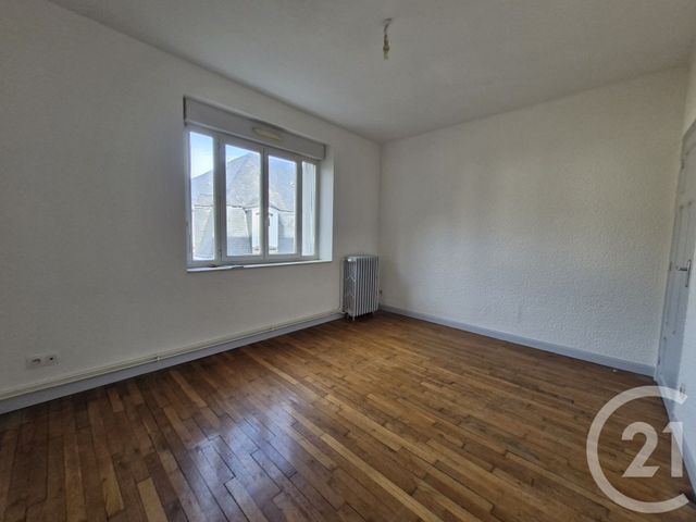 Appartement F3 &agrave; louer - 3 pi&egrave;ces - 70 m2 - Gueret - 23 - LIMOUSIN