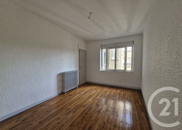 Appartement F3 &agrave; louer - 3 pi&egrave;ces - 70 m2 - Gueret - 23 - LIMOUSIN