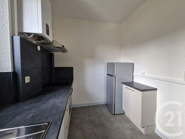 Appartement F3 &agrave; louer - 3 pi&egrave;ces - 70 m2 - Gueret - 23 - LIMOUSIN