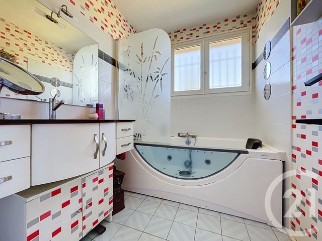 Maison &agrave; vendre - 5 pi&egrave;ces - 110,40 m2 - Ste Feyre - 23 - LIMOUSIN