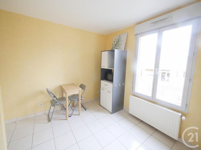 Appartement Studio &agrave; louer - 1 pi&egrave;ce - 21,90 m2 - Gueret - 23 - LIMOUSIN