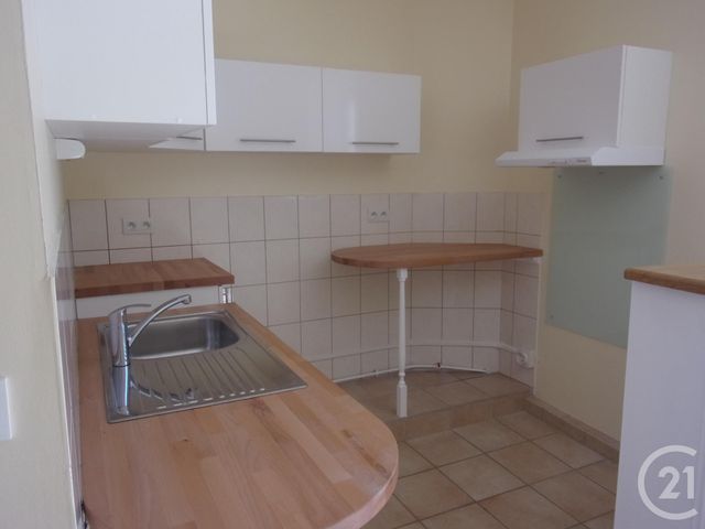 Appartement F3 &agrave; louer - 3 pi&egrave;ces - 55 m2 - Gueret - 23 - LIMOUSIN