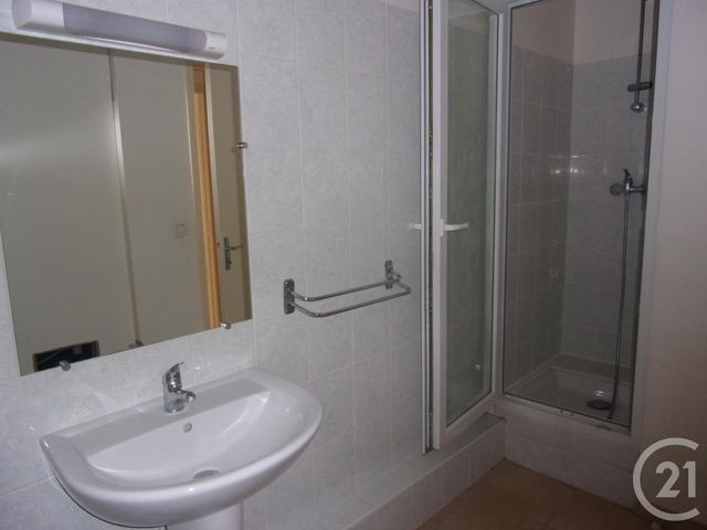 Appartement F3 &agrave; louer - 3 pi&egrave;ces - 55 m2 - Gueret - 23 - LIMOUSIN