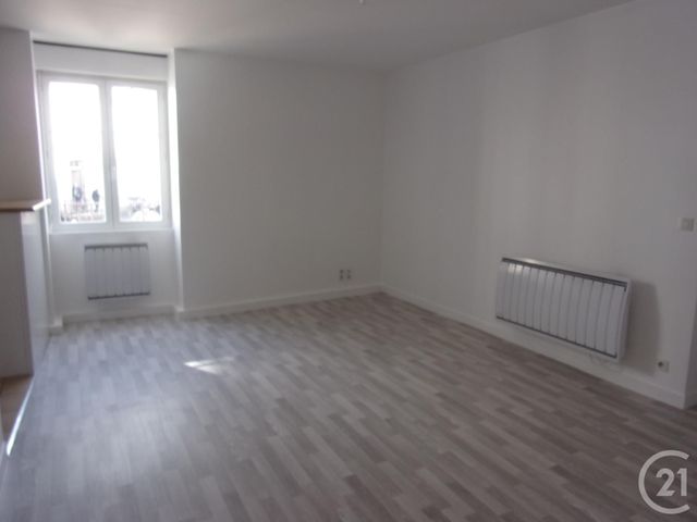 Appartement F3 &agrave; louer - 3 pi&egrave;ces - 55 m2 - Gueret - 23 - LIMOUSIN