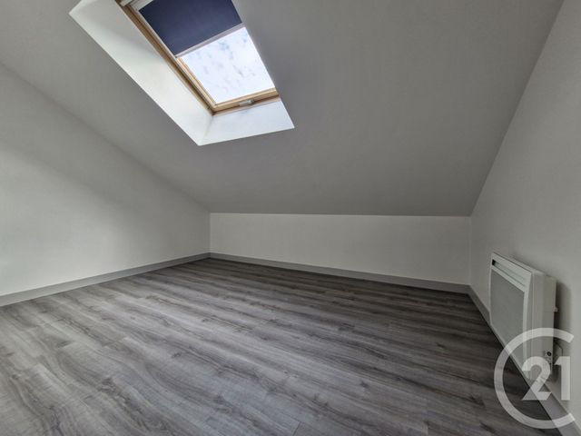 Maison &agrave; louer - 8 pi&egrave;ces - 193 m2 - Gueret - 23 - LIMOUSIN