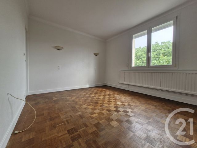 Maison &agrave; louer - 8 pi&egrave;ces - 193 m2 - Gueret - 23 - LIMOUSIN