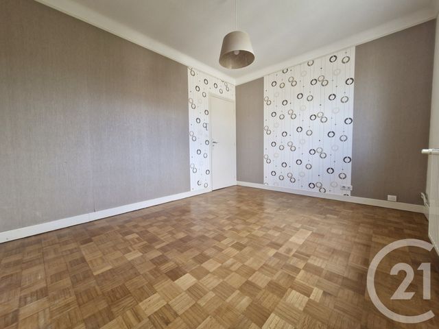Maison &agrave; louer - 8 pi&egrave;ces - 193 m2 - Gueret - 23 - LIMOUSIN