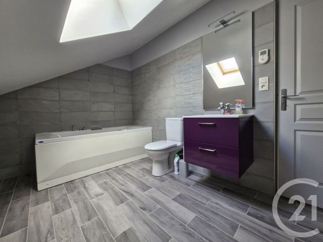 Maison &agrave; louer - 8 pi&egrave;ces - 193 m2 - Gueret - 23 - LIMOUSIN