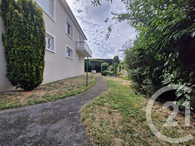 Maison &agrave; louer - 8 pi&egrave;ces - 193 m2 - Gueret - 23 - LIMOUSIN