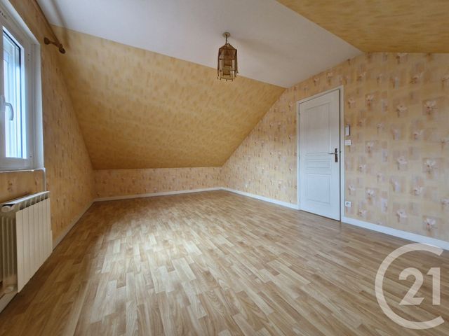 Maison &agrave; louer - 8 pi&egrave;ces - 193 m2 - Gueret - 23 - LIMOUSIN