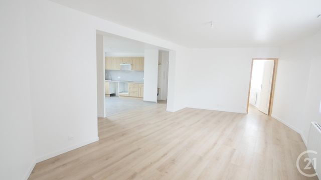 Appartement F3 &agrave; louer - 3 pi&egrave;ces - 71,75 m2 - Gueret - 23 - LIMOUSIN