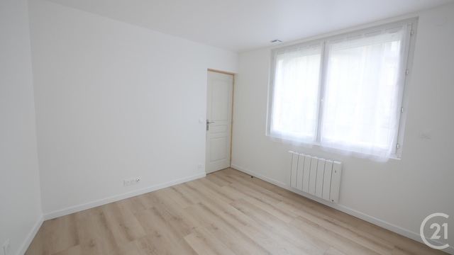 Appartement F3 &agrave; louer - 3 pi&egrave;ces - 71,75 m2 - Gueret - 23 - LIMOUSIN