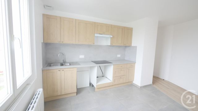Appartement F3 &agrave; louer - 3 pi&egrave;ces - 71,75 m2 - Gueret - 23 - LIMOUSIN