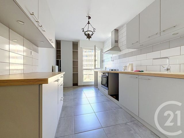 Appartement &agrave; vendre - 4 pi&egrave;ces - 77 m2 - Gueret - 23 - LIMOUSIN
