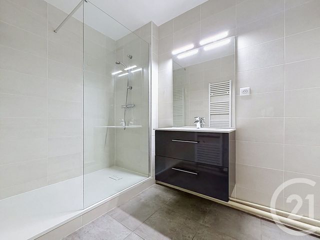 Appartement &agrave; vendre - 4 pi&egrave;ces - 77 m2 - Gueret - 23 - LIMOUSIN
