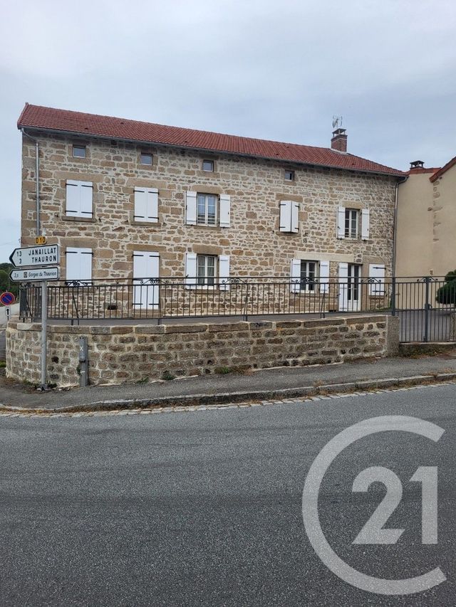 Appartement F3 &agrave; louer - 3 pi&egrave;ces - 79 m2 - Pontarion - 23 - LIMOUSIN