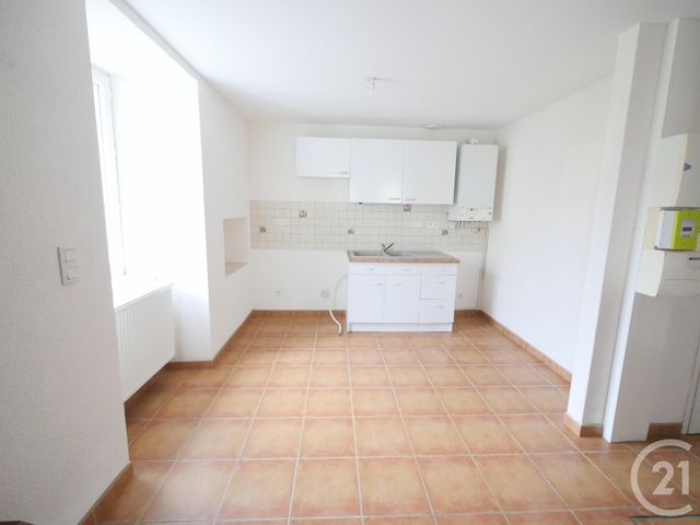 Appartement F3 &agrave; louer - 3 pi&egrave;ces - 79 m2 - Pontarion - 23 - LIMOUSIN