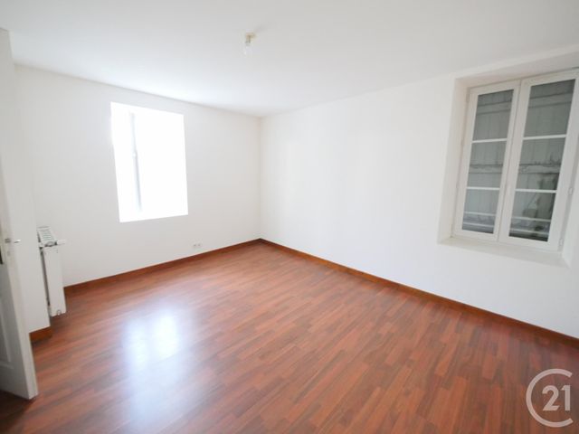 Appartement F3 &agrave; louer - 3 pi&egrave;ces - 79 m2 - Pontarion - 23 - LIMOUSIN