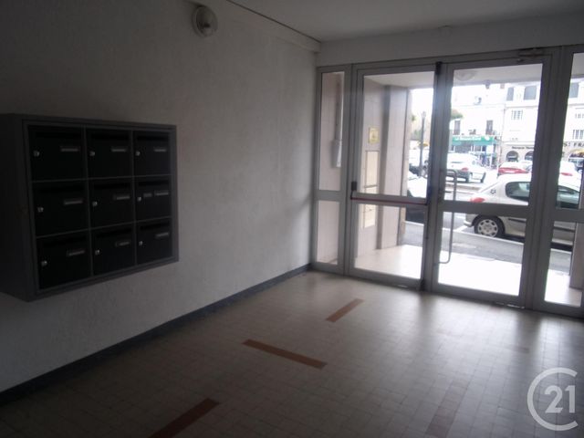 Appartement F2 &agrave; louer - 2 pi&egrave;ces - 24,10 m2 - Gueret - 23 - LIMOUSIN