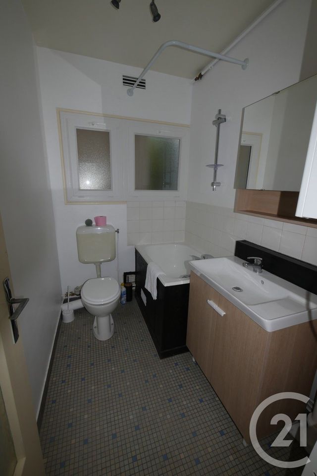 Appartement F1 &agrave; louer - 1 pi&egrave;ce - 29,30 m2 - Gueret - 23 - LIMOUSIN