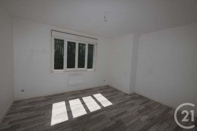 Appartement F3 &agrave; louer - 3 pi&egrave;ces - 63 m2 - St Sulpice Le Gueretois - 23 - LIMOUSIN