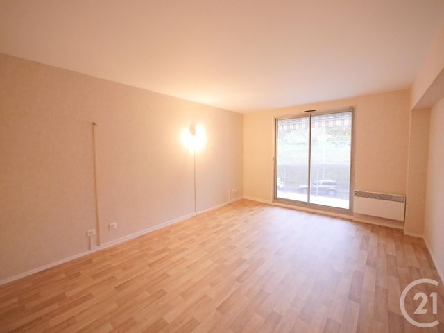 Appartement F3 &agrave; louer - 3 pi&egrave;ces - 68,34 m2 - Gueret - 23 - LIMOUSIN