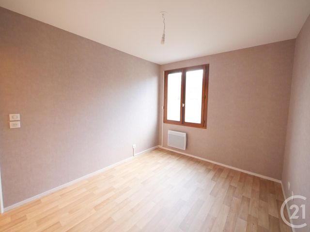 Appartement F3 &agrave; louer - 3 pi&egrave;ces - 68,34 m2 - Gueret - 23 - LIMOUSIN