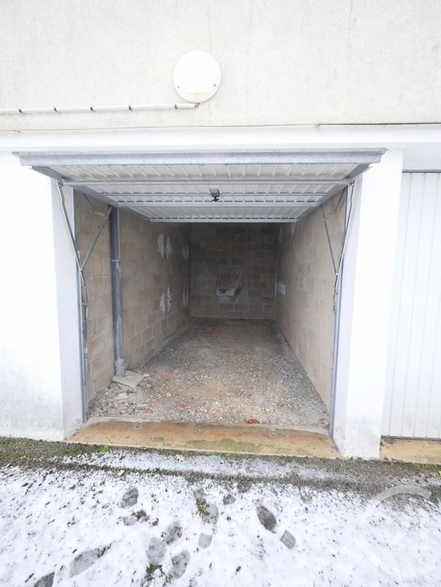 parking - GUERET - 23