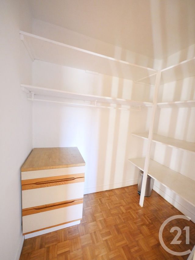 Appartement T4 &agrave; louer - 3 pi&egrave;ces - 80,90 m2 - Gueret - 23 - LIMOUSIN