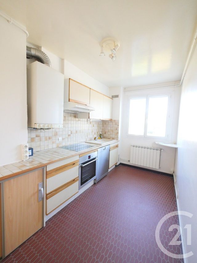 Appartement T4 &agrave; louer - 3 pi&egrave;ces - 80,90 m2 - Gueret - 23 - LIMOUSIN