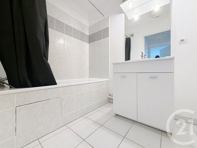 Appartement F2 &agrave; louer - 2 pi&egrave;ces - 46 m2 - Gueret - 23 - LIMOUSIN