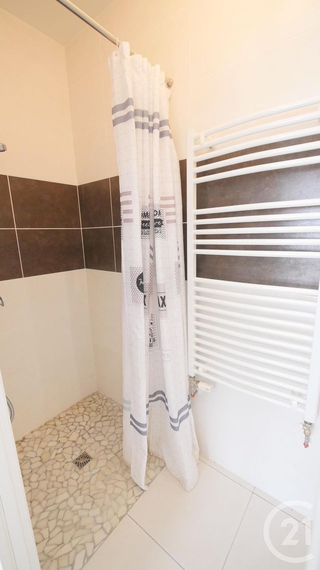 Appartement F2 &agrave; louer - 2 pi&egrave;ces - 31,25 m2 - Gueret - 23 - LIMOUSIN