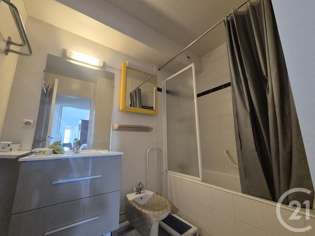 Appartement F2 à vendre - 2 pièces - 45,81 m2 - Bagnoles De L Orne Normandie - 61 - BASSE-NORMANDIE