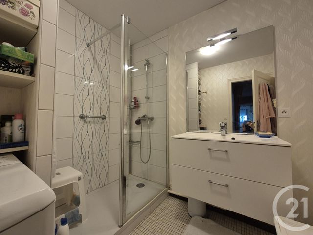 Appartement F3 à vendre - 3 pièces - 67,76 m2 - Bagnoles De L Orne Normandie - 61 - BASSE-NORMANDIE