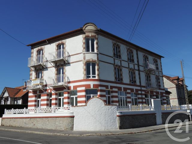 Appartement F3 &agrave; louer - 3 pi&egrave;ces - 40,60 m2 - Bagnoles De L Orne Normandie - 61 - BASSE-NORMANDIE