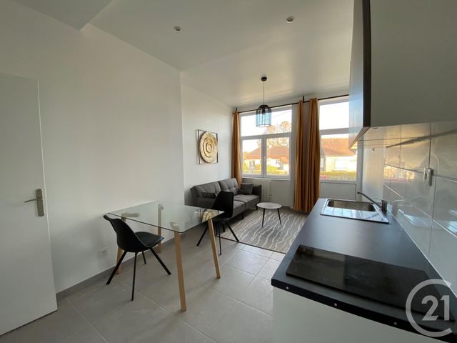 Appartement F3 &agrave; louer - 3 pi&egrave;ces - 40,60 m2 - Bagnoles De L Orne Normandie - 61 - BASSE-NORMANDIE