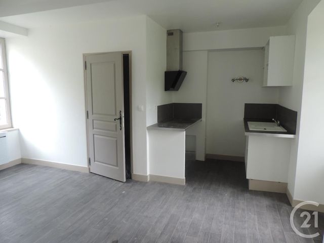Appartement Studio &agrave; louer - 1 pi&egrave;ce - 26,76 m2 - Domfront En Poiraie - 61 - BASSE-NORMANDIE