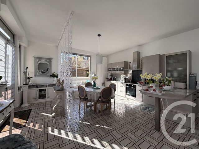 Appartement F3 &agrave; vendre - 2 pi&egrave;ces - 83,33 m2 - Bagnoles De L Orne Normandie - 61 - BASSE-NORMANDIE