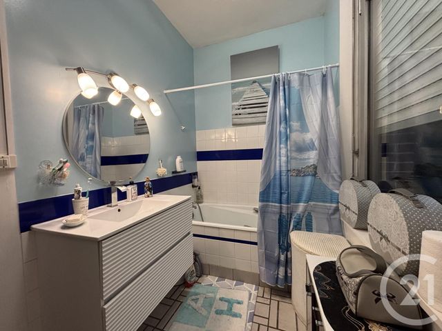 Appartement F3 &agrave; vendre - 2 pi&egrave;ces - 83,33 m2 - Bagnoles De L Orne Normandie - 61 - BASSE-NORMANDIE