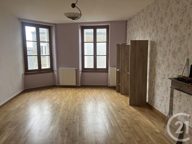 Maison &agrave; louer - 5 pi&egrave;ces - 186,77 m2 - Carrouges - 61 - BASSE-NORMANDIE