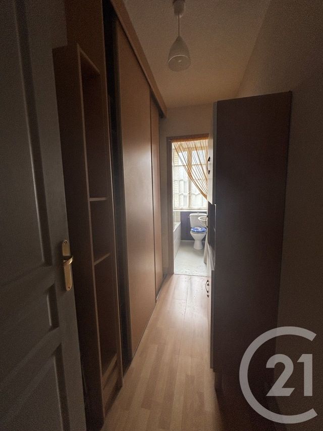 Appartement T3 &agrave; vendre - 4 pi&egrave;ces - 62,32 m2 - Bagnoles De L Orne Normandie - 61 - BASSE-NORMANDIE