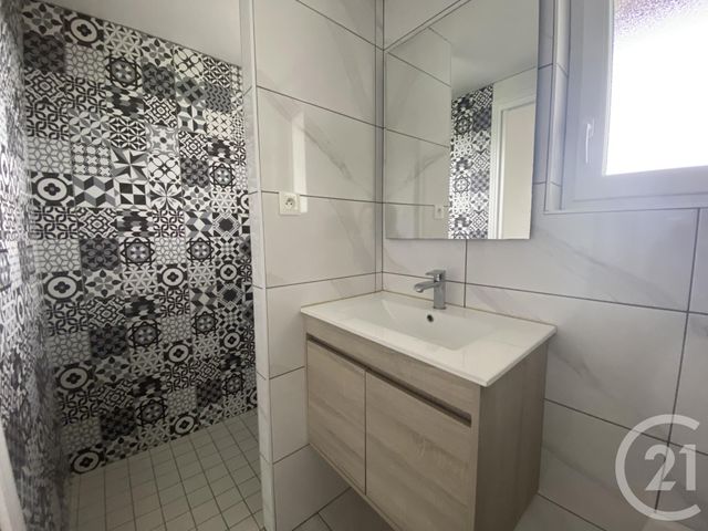 Appartement F3 &agrave; louer - 3 pi&egrave;ces - 58 m2 - Bagnoles De L Orne Normandie - 61 - BASSE-NORMANDIE