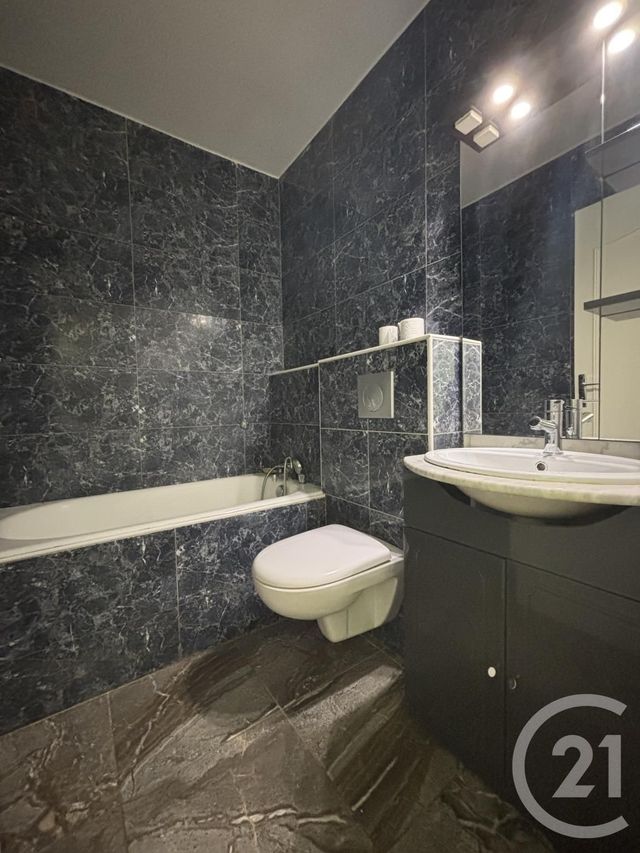 Appartement Studio &agrave; vendre - 1 pi&egrave;ce - 20,67 m2 - Bagnoles De L Orne Normandie - 61 - BASSE-NORMANDIE