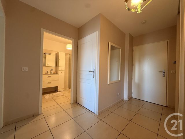 Appartement T3 &agrave; vendre - 3 pi&egrave;ces - 73,51 m2 - Guilherand Granges - 07 - RHONE-ALPES