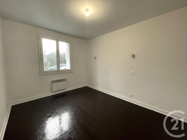 Appartement T3 &agrave; louer - 3 pi&egrave;ces - 52,30 m2 - Guilherand Granges - 07 - RHONE-ALPES