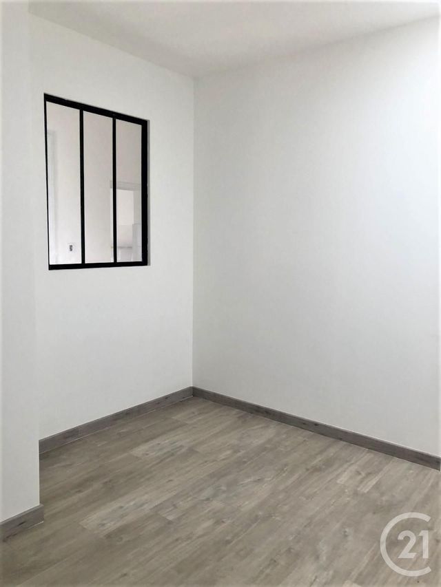 Appartement T3 &agrave; louer - 3 pi&egrave;ces - 75 m2 - Tain L Hermitage - 26 - RHONE-ALPES